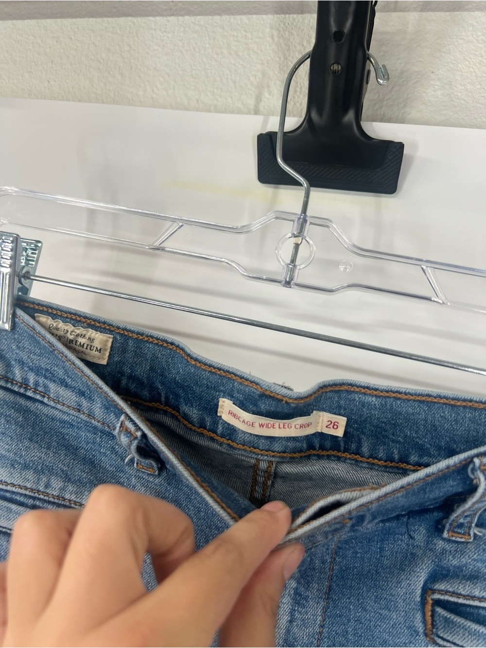Levi’s Ribcage Wide Leg Crop Jeans High Rise - Picture 3 of 8